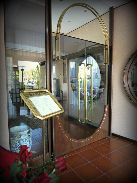 Hotel Internazionale Cervignano del Friuli Exteriör bild
