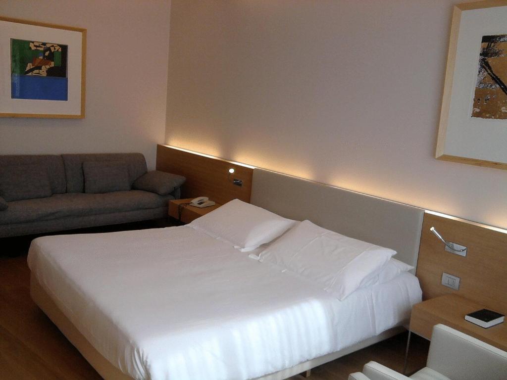 Hotel Internazionale Cervignano del Friuli Exteriör bild